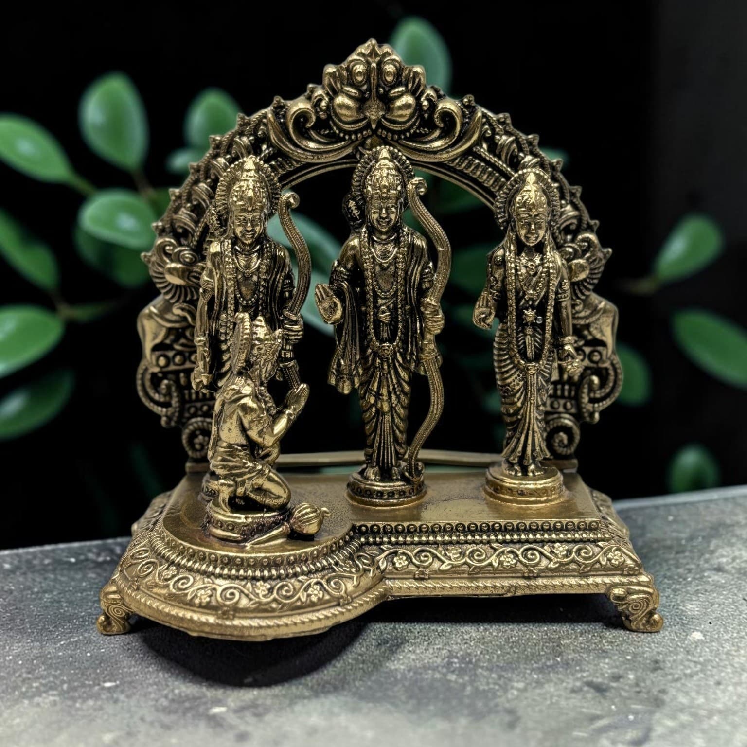 Divine Ram Darbar Brass Idol com Hanuman – Premium Heritage Edition